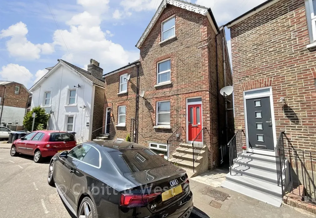 Front - Queens Road, East Grinstead, West Sussex - Wards of Kent