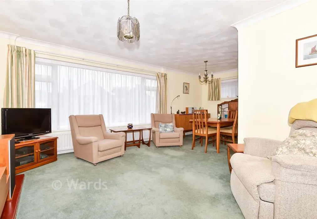 Lounge/Diner - Maxwell Drive, Maidstone, Kent - Wards of Kent