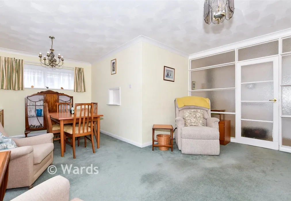 Lounge/Diner - Maxwell Drive, Maidstone, Kent - Wards of Kent