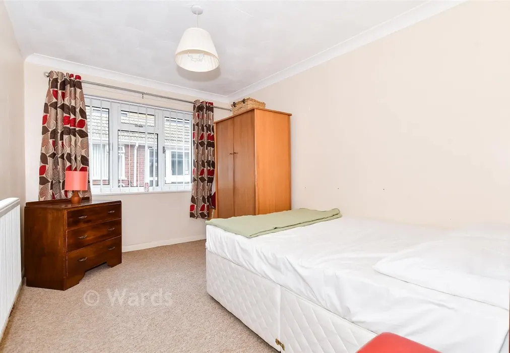 Bedroom 2 - Maxwell Drive, Maidstone, Kent - Wards of Kent