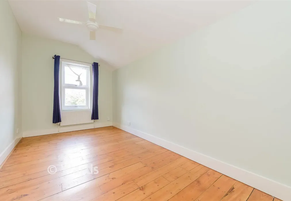 Bedroom 3 - James Street, Rochester, Kent - Wards of Kent