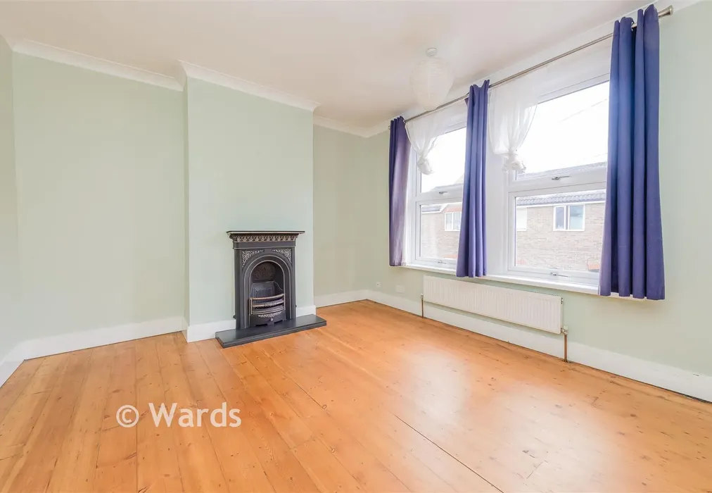 Bedroom 1 - James Street, Rochester, Kent - Wards of Kent