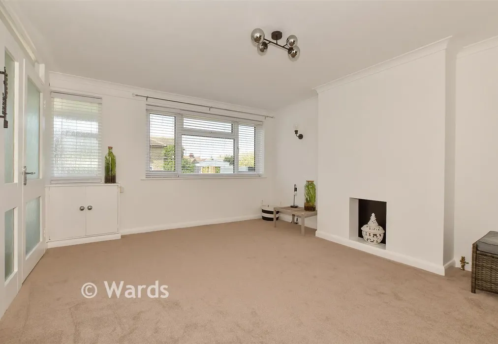 Lounge - The Maples, Broadstairs, Kent - Wards of Kent