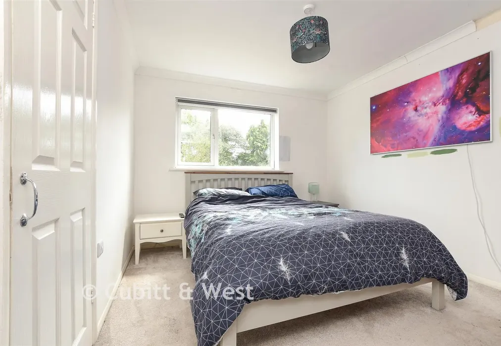 Bedroom 1 - Rusper Road, Horsham, West Sussex - Wards of Kent