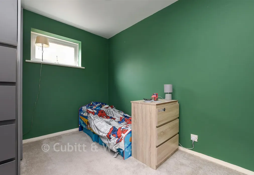 Dressing Area - Rusper Road, Horsham, West Sussex - Wards of Kent