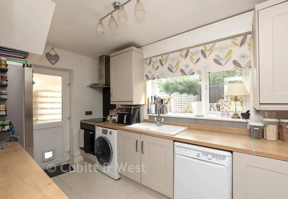 Kitchen - Rusper Road, Horsham, West Sussex - Wards of Kent