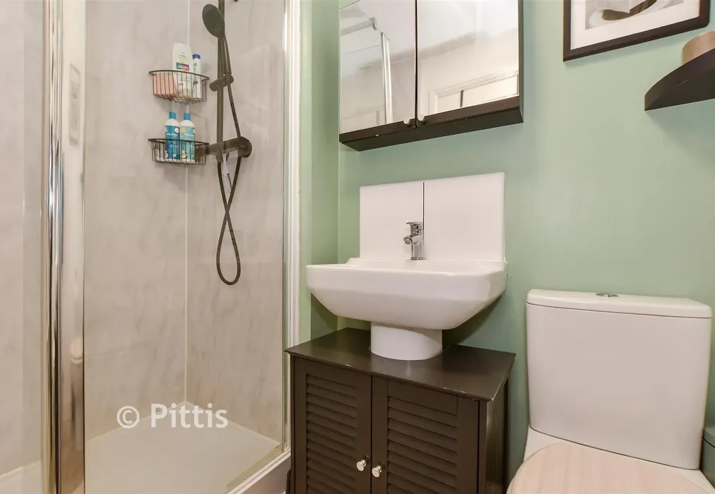 Shower Room - Naval Terrace, East Cowes, Isle of Wight - Wards of Kent