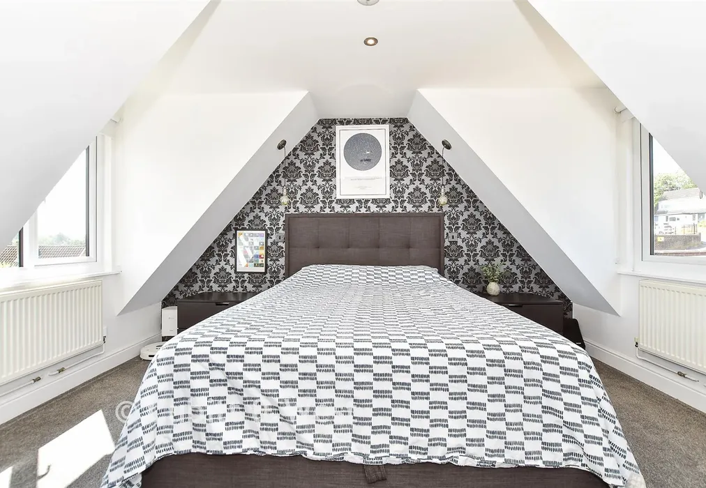 Bedroom 1 - Southridge Road, Crowborough, East Sussex - Wards of Kent