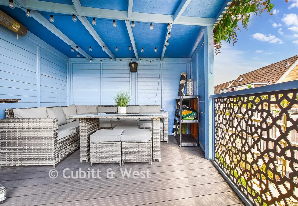 Patio / Decking - Southridge Road, Crowborough, East Sussex - Wards of Kent