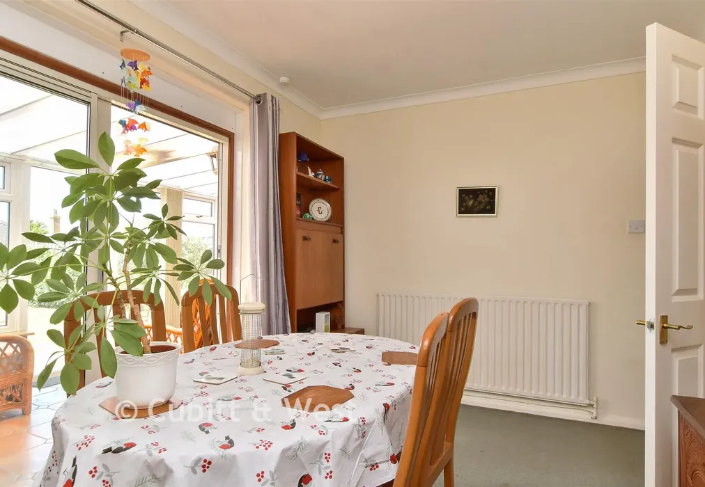 Dining Room/ Bedroom 3 - The Crescent, Lancing, West Sussex - Wards of Kent
