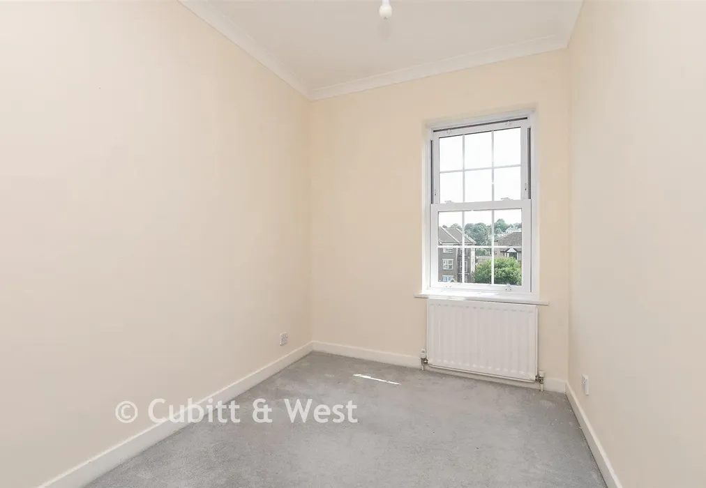 Bedroom 2 - Furze Close, Redhill, Surrey - Wards of Kent