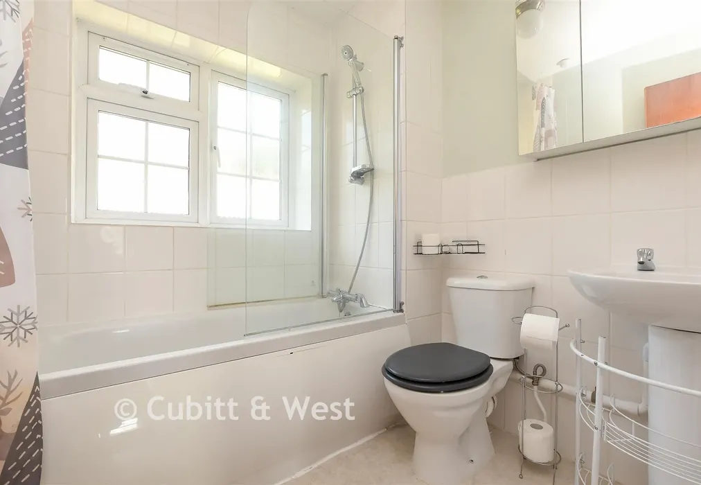 Bathroom - Furze Close, Redhill, Surrey - Wards of Kent