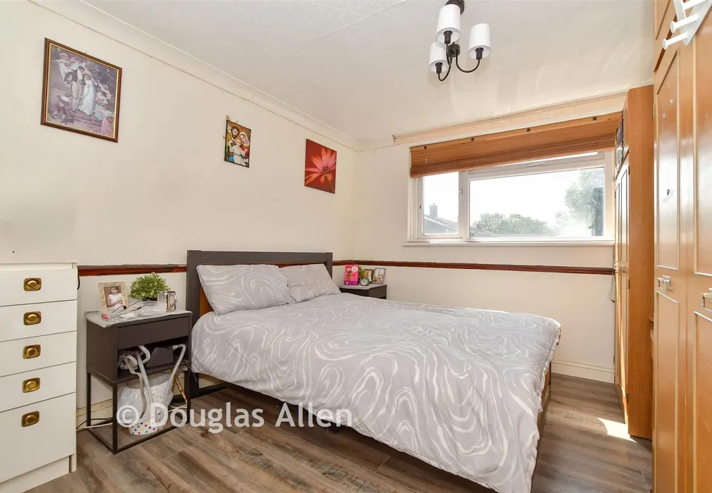 Bedroom 1 - Shepeshall, Basildon, Essex - Wards of Kent