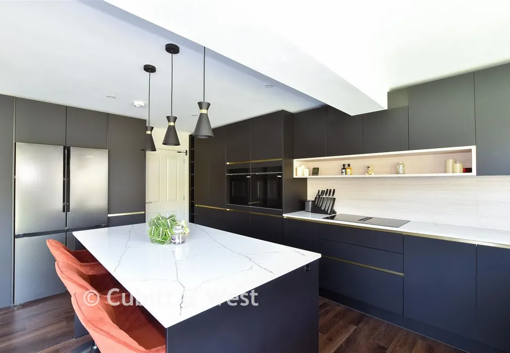 Kitchen/Dining Room - Long Lane, Handcross, Haywards Heath, West Sussex - Wards of Kent