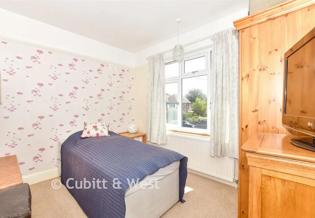 Bedroom 3 - Parklands Avenue, Bognor Regis, West Sussex - Wards of Kent