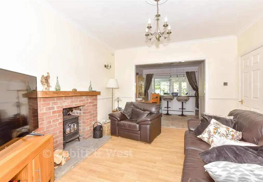 Lounge - Parklands Avenue, Bognor Regis, West Sussex - Wards of Kent