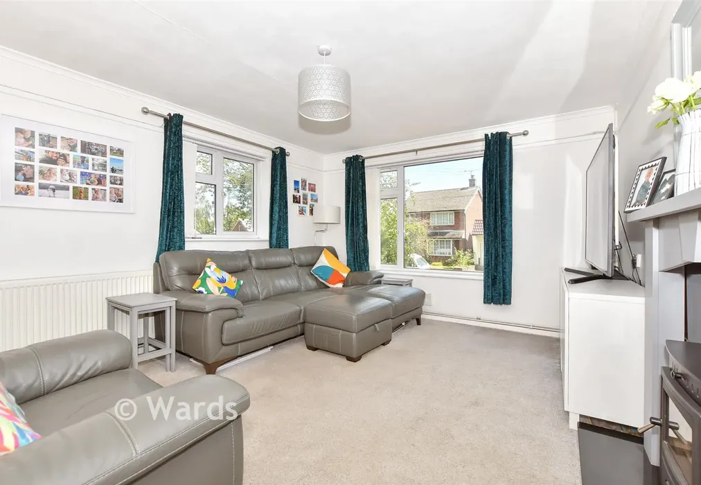 Lounge - Westside, East Langdon, Kent - Wards of Kent