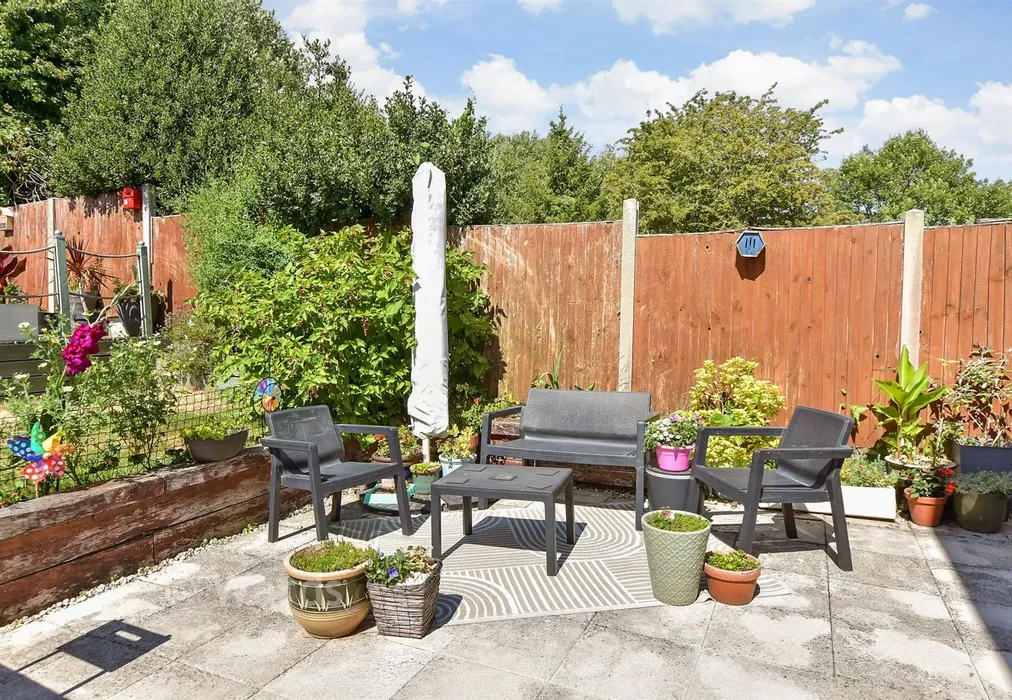 Rear Garden - Westside, East Langdon, Kent - Wards of Kent