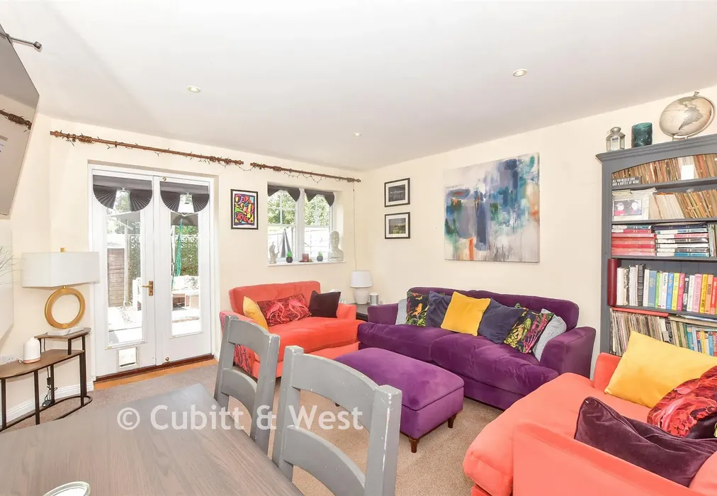 Lounge/Diner - Penfolds Place, Arundel, West Sussex - Wards of Kent