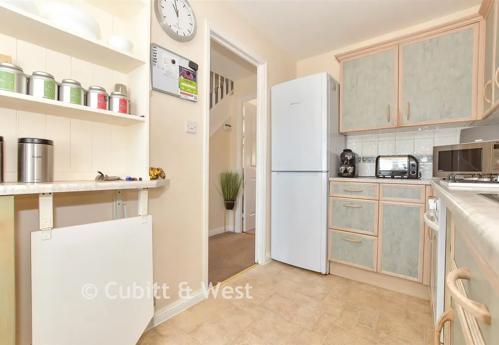 Kitchen - Penfolds Place, Arundel, West Sussex - Wards of Kent
