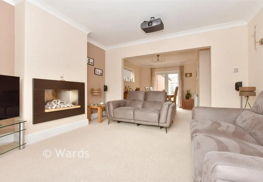 Lounge - Grimshill Road, Whitstable, Kent - Wards of Kent