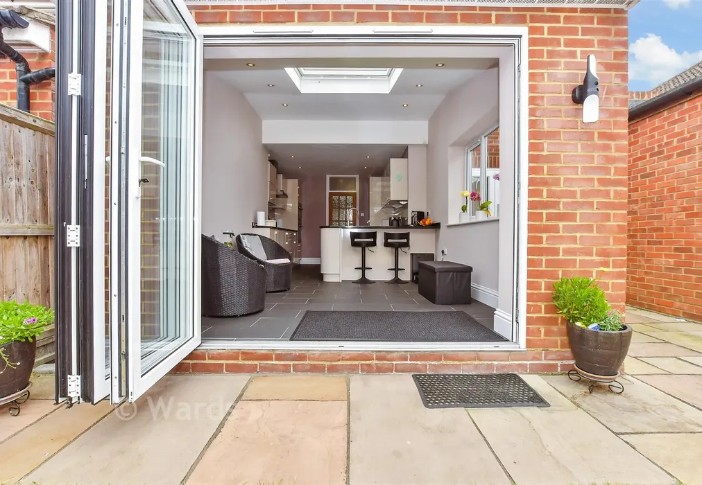 External Lifestyle Photograph - Grimshill Road, Whitstable, Kent - Wards of Kent