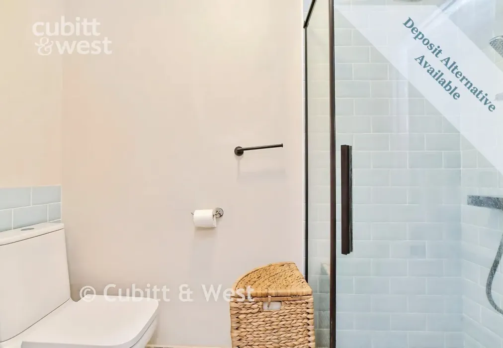 En-Suite - Prince Regents Close, Brighton, BN2 - Wards of Kent