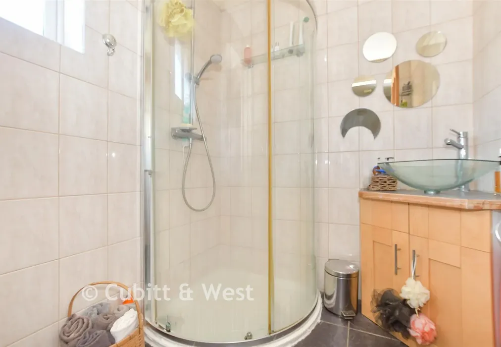 Shower Room - Beckley Close, Brighton, East Sussex - Wards of Kent