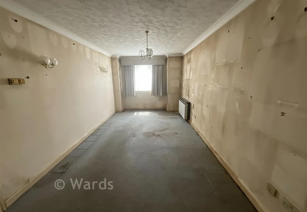 Lounge - West Street, Gravesend, Kent - Wards of Kent