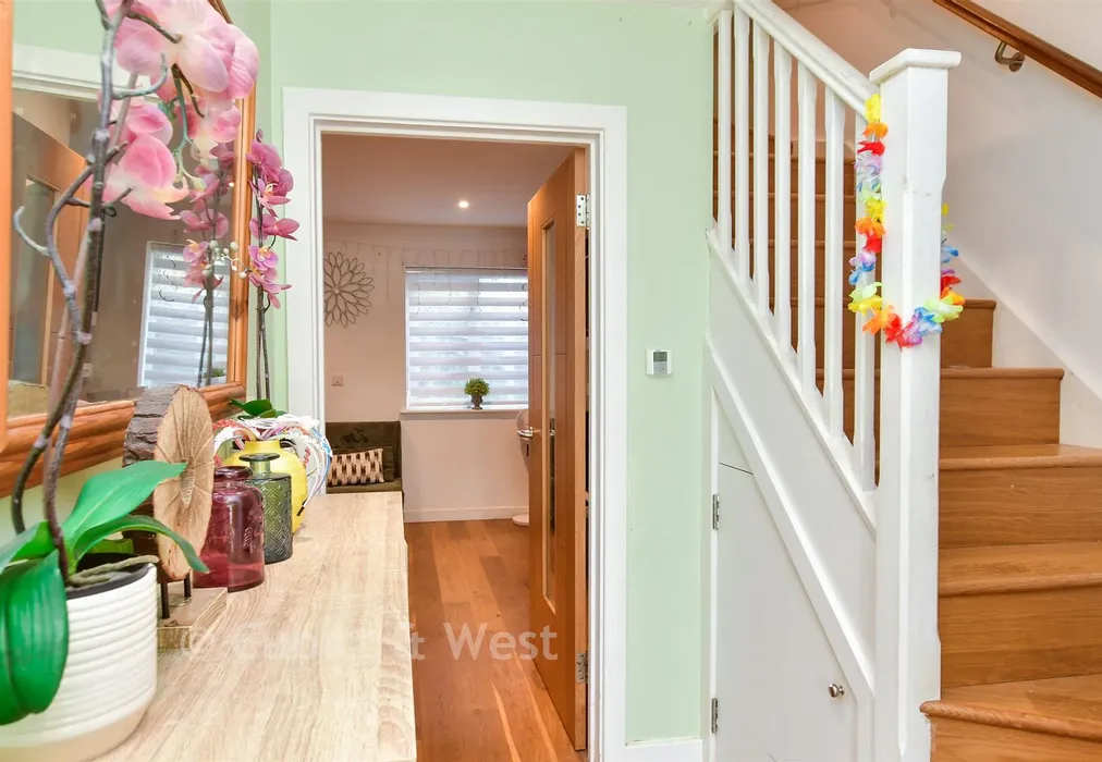 Internal Lifestyle Photograph - Union Close, Newhaven, East Sussex - Wards of Kent