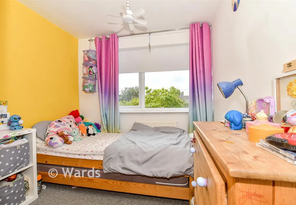 Bedroom 3 - Knaves Acre, Headcorn, Kent - Wards of Kent