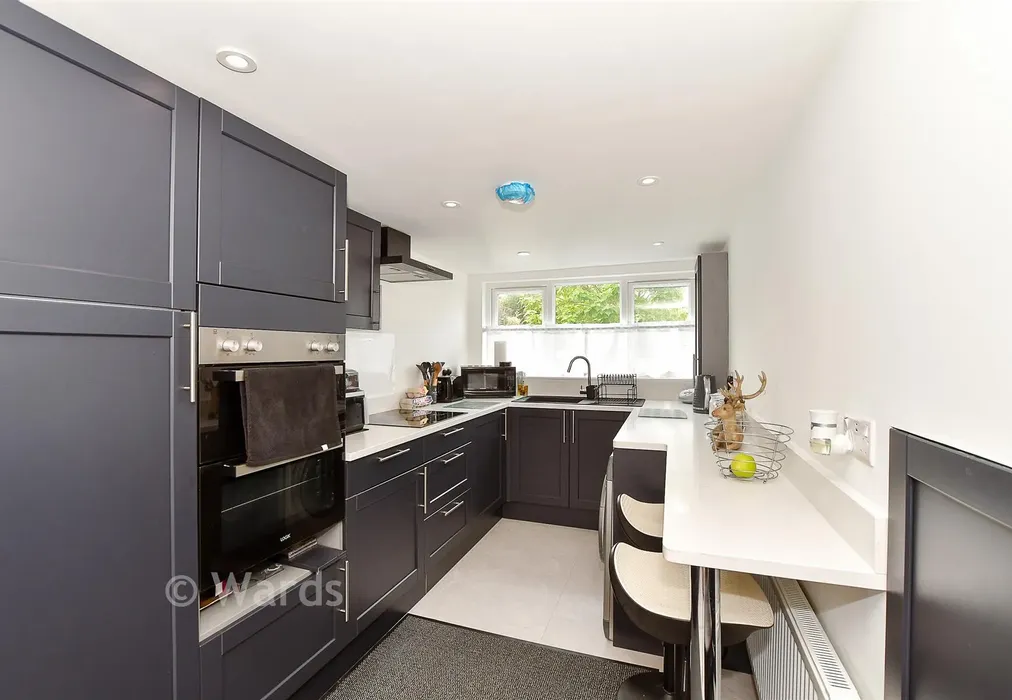 Kitchen - Knaves Acre, Headcorn, Kent - Wards of Kent