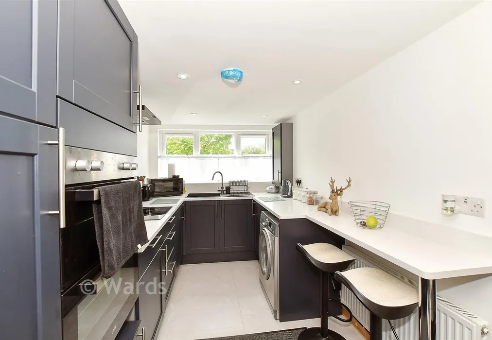 Kitchen - Knaves Acre, Headcorn, Kent - Wards of Kent