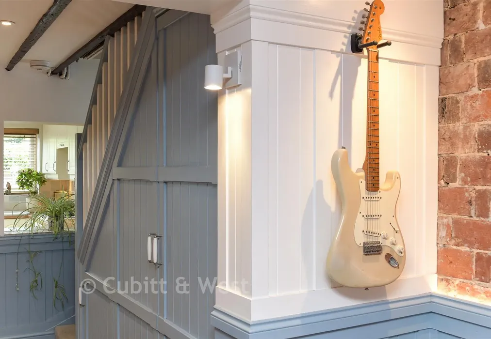 Internal Lifestyle Photograph - Horsham Road, Holmwood, Dorking, Surrey - Wards of Kent