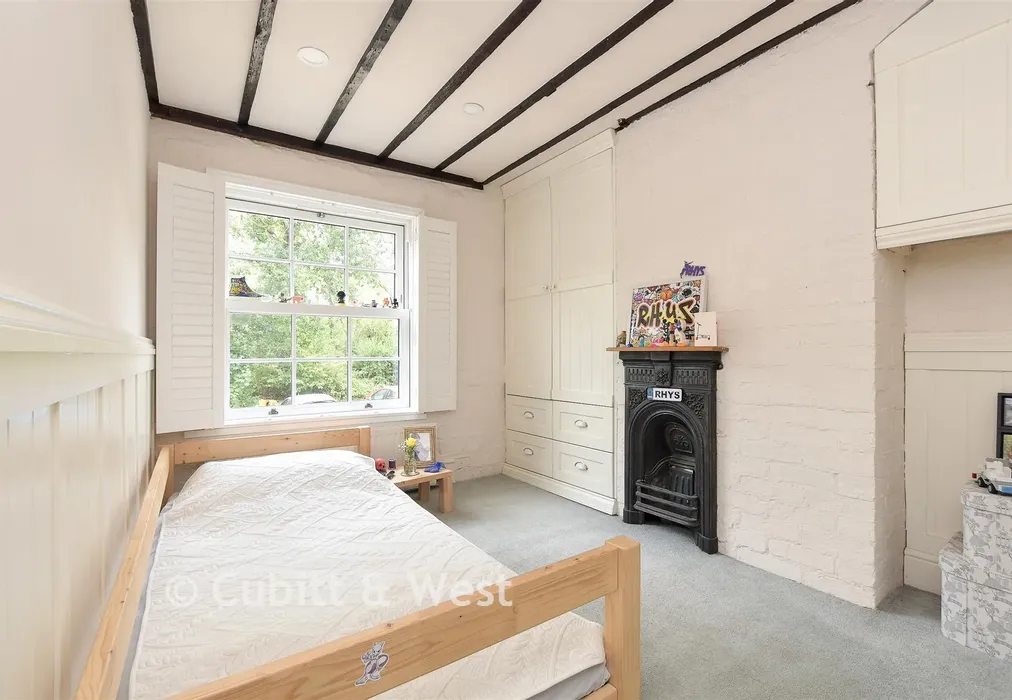 Bedroom 2 - Horsham Road, Holmwood, Dorking, Surrey - Wards of Kent