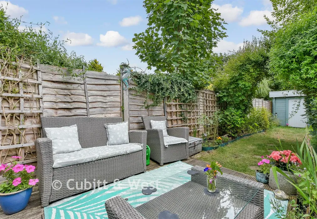 Rear Garden - Horsham Road, Holmwood, Dorking, Surrey - Wards of Kent