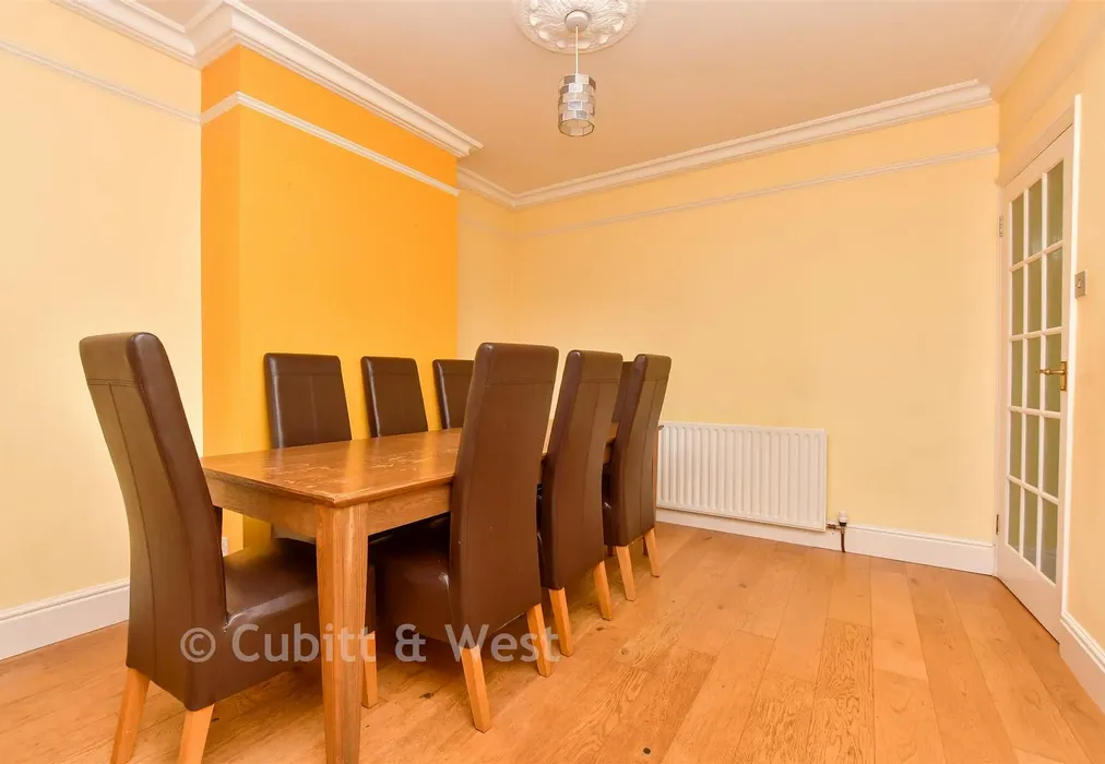Dining Room - Lower Road, Kenley, Surrey - Wards of Kent