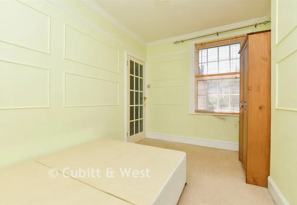 Bedroom 2 - Lower Road, Kenley, Surrey - Wards of Kent