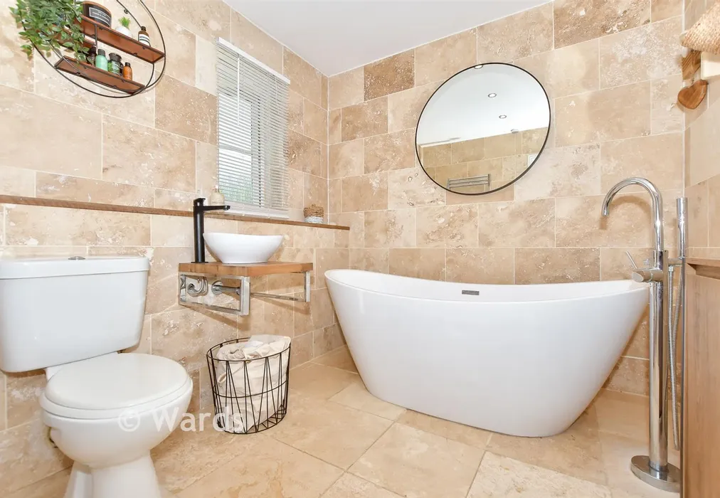 Bathroom - Pritchard Drive, Hawkinge, Kent - Wards of Kent