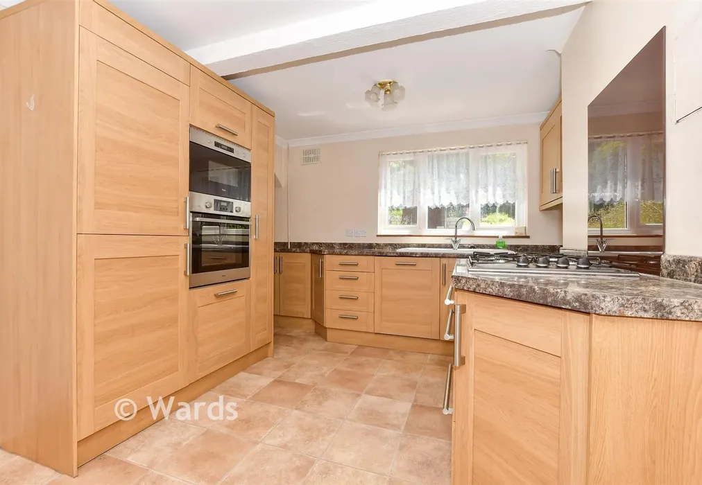 Kitchen/ Diner - Target Firs, Temple Ewell, Dover, Kent - Wards of Kent