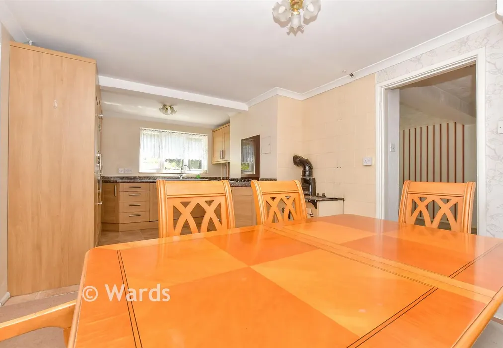 Internal Lifestyle Photograph - Target Firs, Temple Ewell, Dover, Kent - Wards of Kent