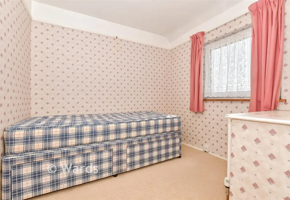 Bedroom 3 - Target Firs, Temple Ewell, Dover, Kent - Wards of Kent