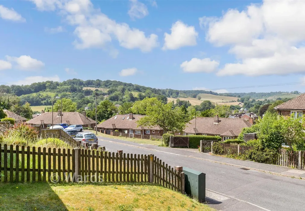Views To Front - Target Firs, Temple Ewell, Dover, Kent - Wards of Kent