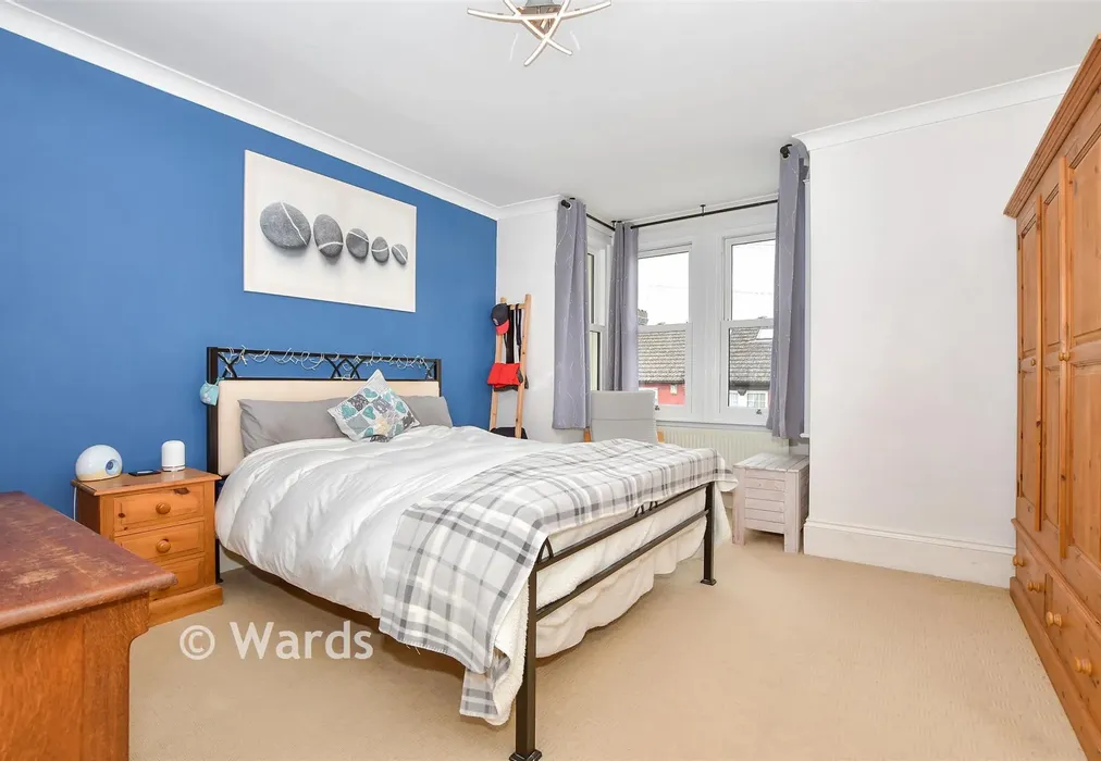 Bedroom 1 - St. George's Road, Gillingham, Kent - Wards of Kent