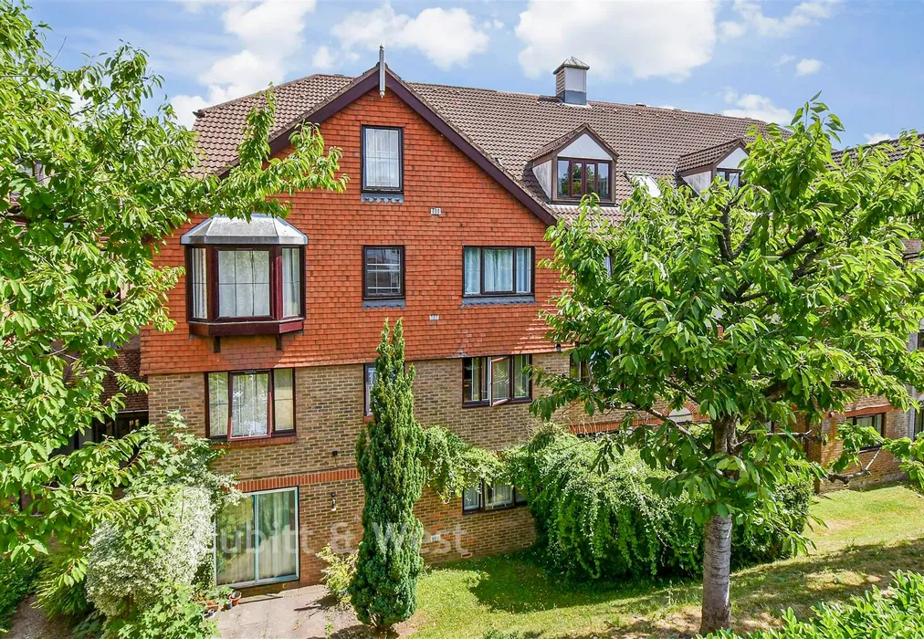 External (Brochure) - Lansdowne Road, Purley, Surrey - Wards of Kent