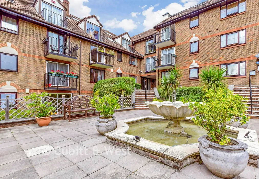 Communal Gardens - Lansdowne Road, Purley, Surrey - Wards of Kent
