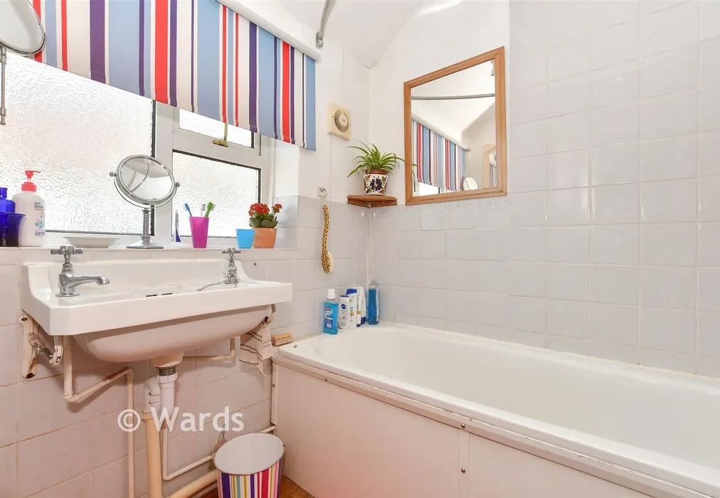 Bathroom - The Grove, Deal, Kent - Wards of Kent