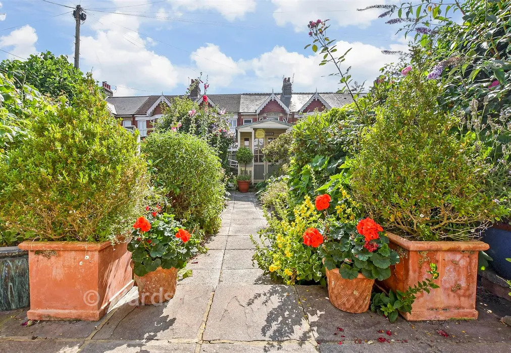 Rear Garden - The Grove, Deal, Kent - Wards of Kent
