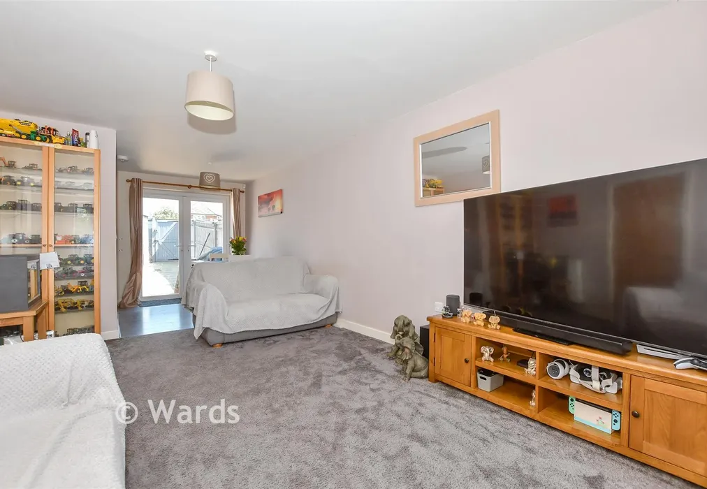 Lounge/Diner - Baneberry Walk, Minster-On-Sea, Kent - Wards of Kent
