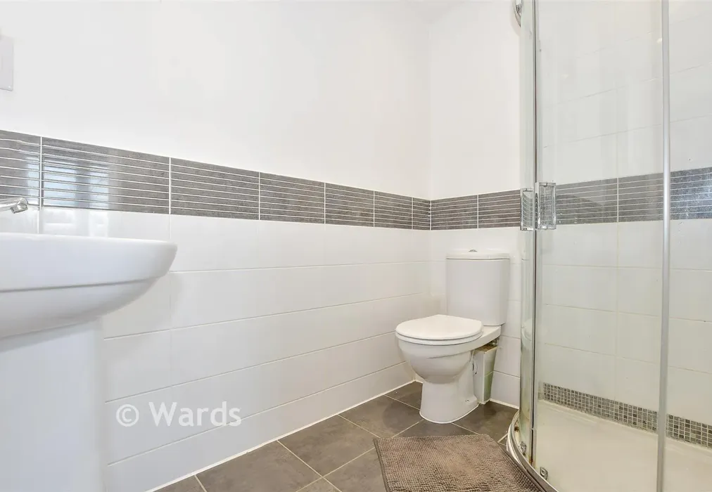 En-Suite Shower Room - Baneberry Walk, Minster-On-Sea, Kent - Wards of Kent